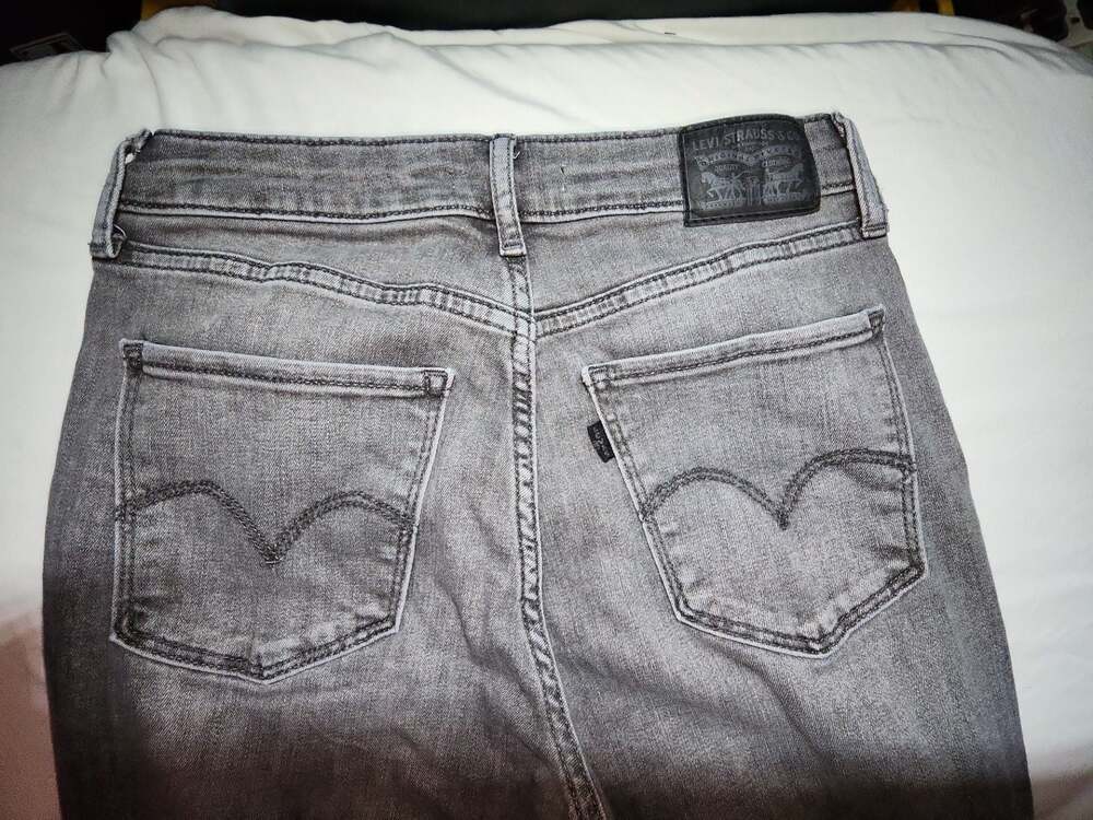 Levi's 721 High Rise Skinny Jeans Women's 28x30 Gray - Picture 6 of 6
